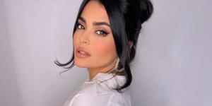 أسماء جلال: آسر ياسين لذيذ جدًا ودمه خفيف.. وقدم مشاهد أكشن صعبة في فيلم «إن غاب القط»