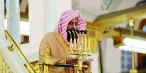 إمام المسجد النبوي: احذروا النفوس الشريرة والعقول المنحرفة