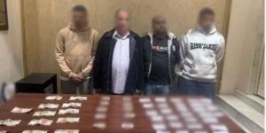 وزارة الداخلية تضبط 4 أشخاص لتوزيع أموالا بمحيط لجان الهرم :اليوم السابع