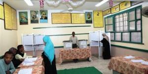 انتظام عملية التصويت في اليوم الثاني لجولة الإعادة بانتخابات نواب أسوان