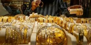 الذهب على صفيح ساخن.. هل تعيده أحداث فنزويلا إلى قمة 4400 دولار مع افتتاح البورصة؟