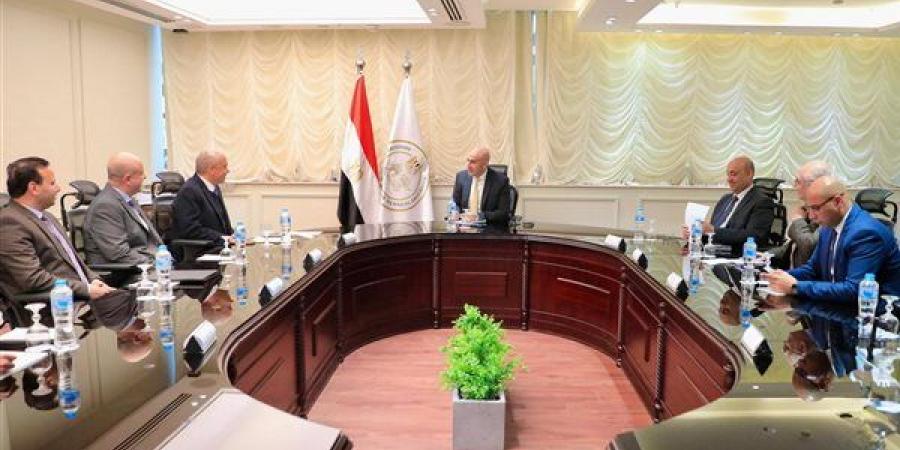 وزير التربية والتعليم يبحث مع مجموعة العربي تعزيز الشراكة الاستراتيجية لتطوير التعليم الفني