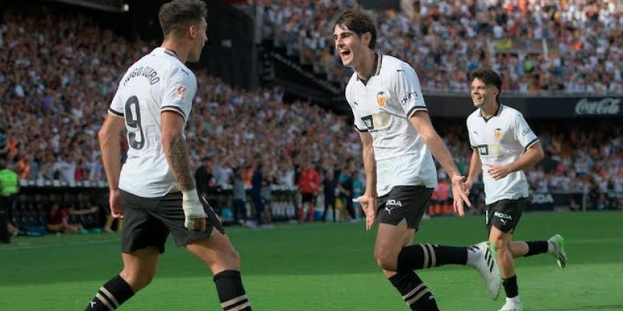 سيلتا فيجو يسحق فالنسيا 4-1 في الدوري الإسباني