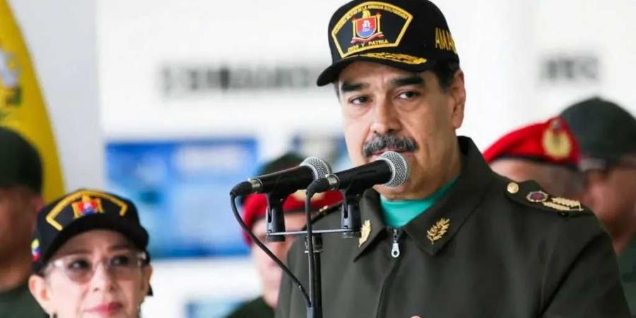 أعتقال الرئيس الفنزويلي وزوجته علي يد القوات الامريكية .. تطورات خطيرة في استهداف فنزويلا بالصواريخ