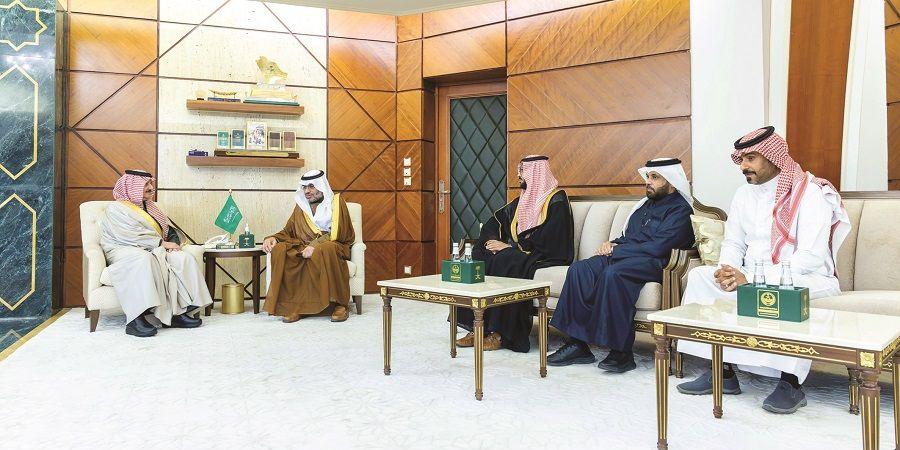 أمير الشرقية يدشن مشروعات تنموية في الأحساء