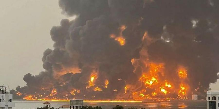 ماذا يحدث في اليمن؟.. تحليلات تؤكد تحول البلاد إلى ساحة صراع إقليمي