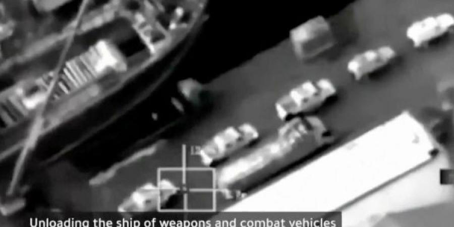 رئيس وزراء باكستان يتضامن مع ولي عهد السعودية بعد ضربة ميناء اليمن