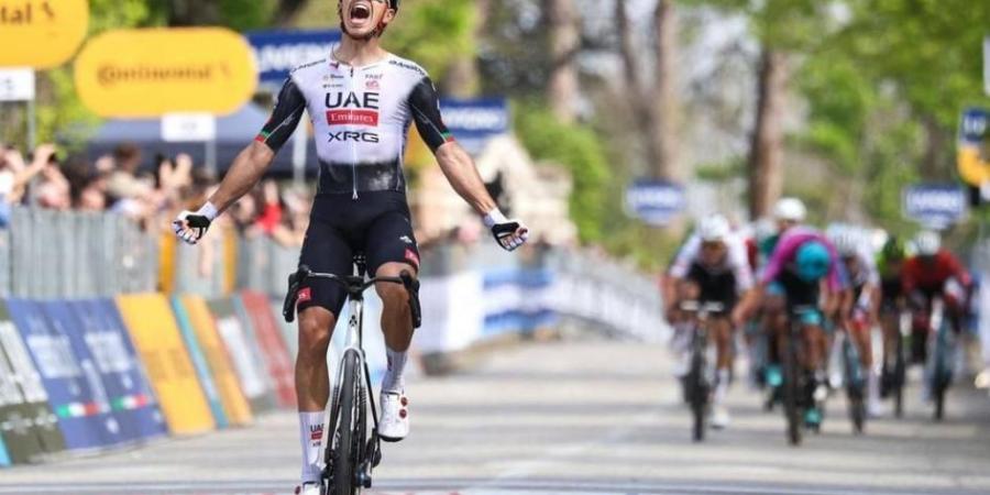 «الإمارات للدراجات» يشارك في طواف «داون اندر» بأستراليا