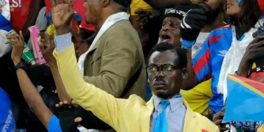 حكاية "المُشجِّع التمثال" في مدرجات الكونغو الديمقراطية بأمم إفريقيا