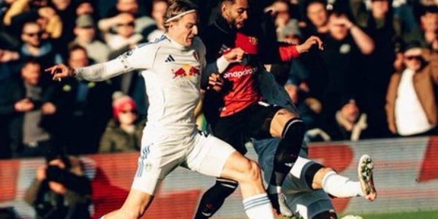 مانشستر يونايتد ضد ليدز بث مباشر.. صراع ناري في البريميرليج