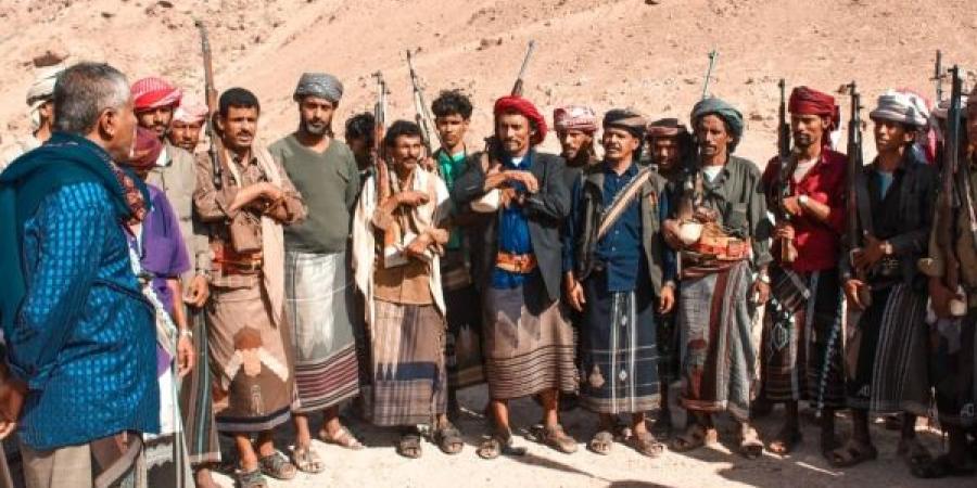 مجاميع قبلية تؤمن معسكر بارشيد ومواقع أخرى في حضرموت